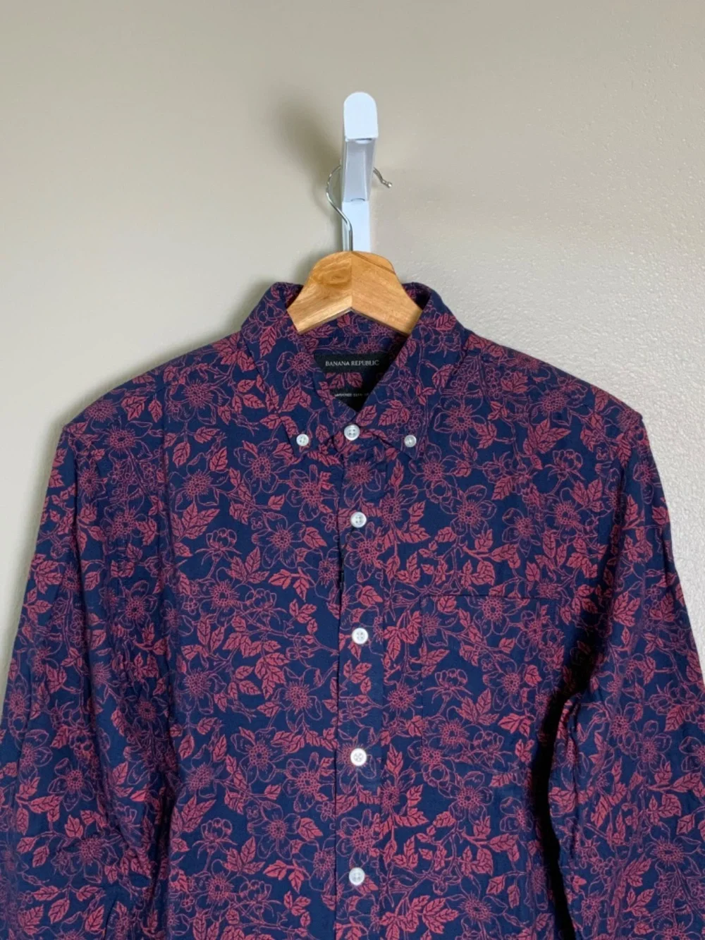 Banana Republic Untucked Slim Fit Double Weave Floral Button Down Oxford Shirt
